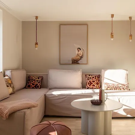 Apartment Rentplanet - Rynek